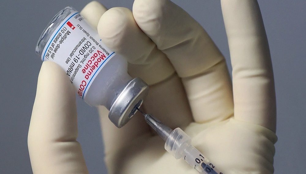 Qatar approves emergency use of Modernas COVID-19 vaccine